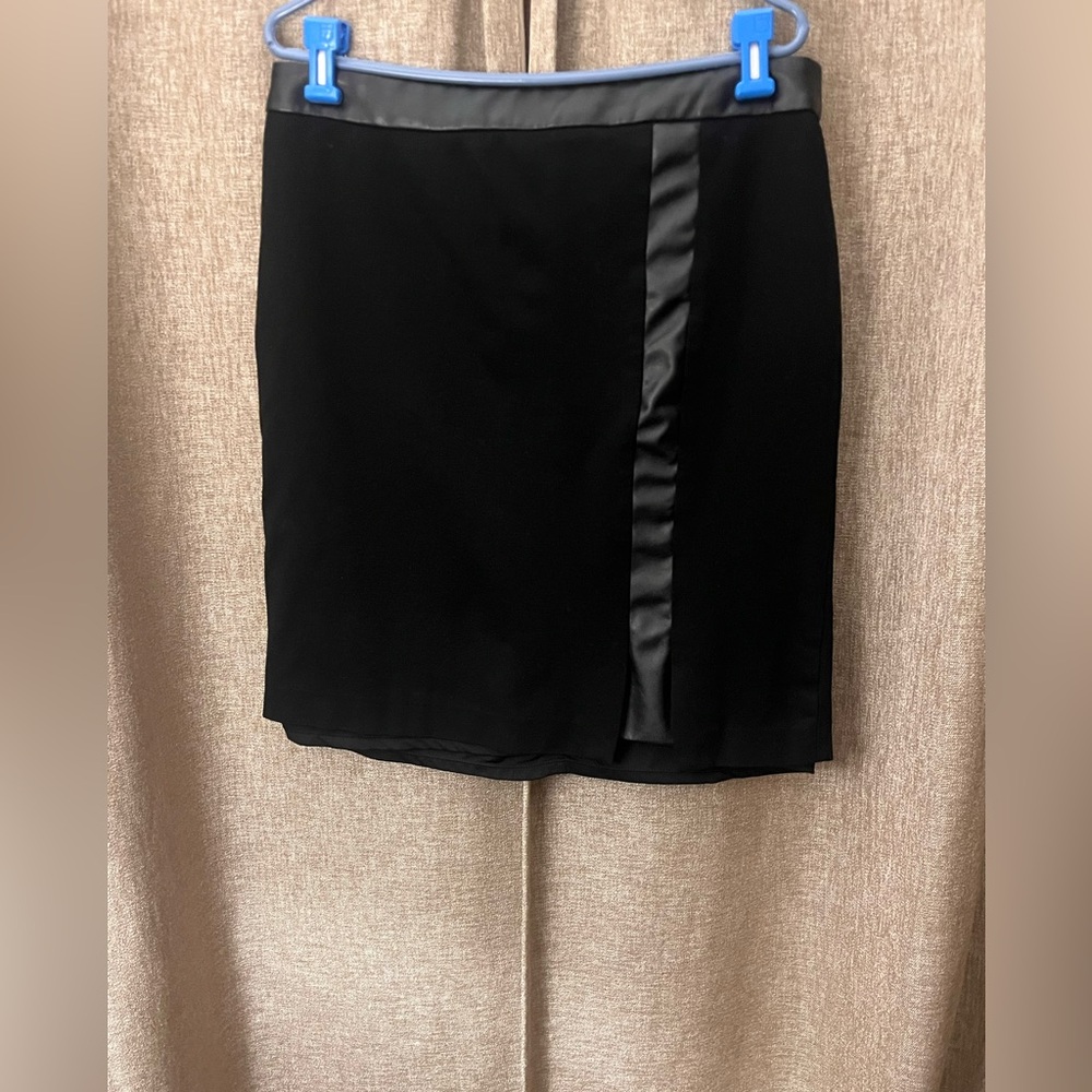 White House Black Market Black Pencil Skirt